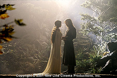 Chodec (Viggo Mortensen) a elfsk krska Arwen (Liv Taylor)